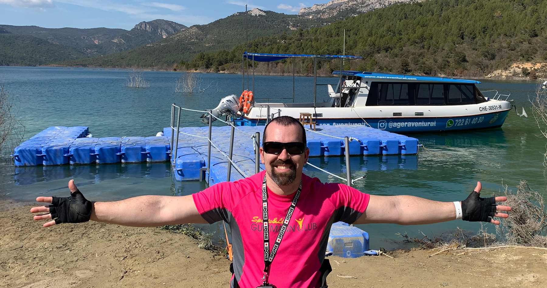 Catamarán en Congost de Montrebei